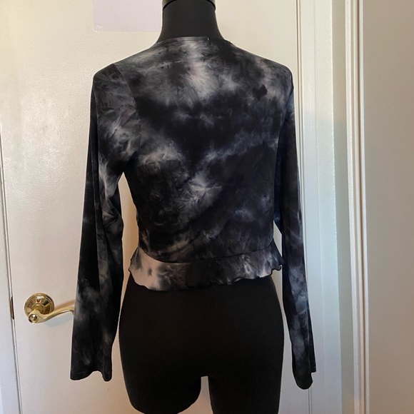 Tie Dye Self Tying Long Sleeve Crop Top - Picture 6 of 6
